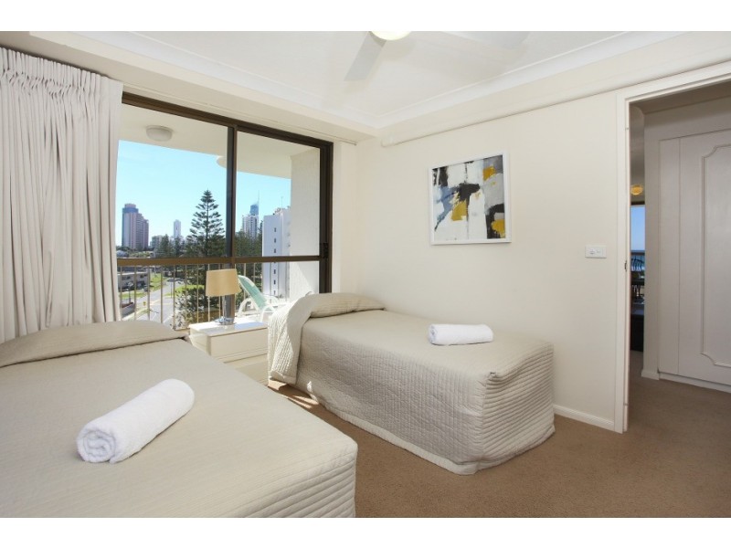 26/4 ‘Ocean Royale” Britannia Avenue, Broadbeach QLD 4218