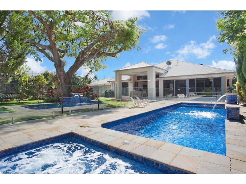 12 Yacht Street, Southport QLD 4215