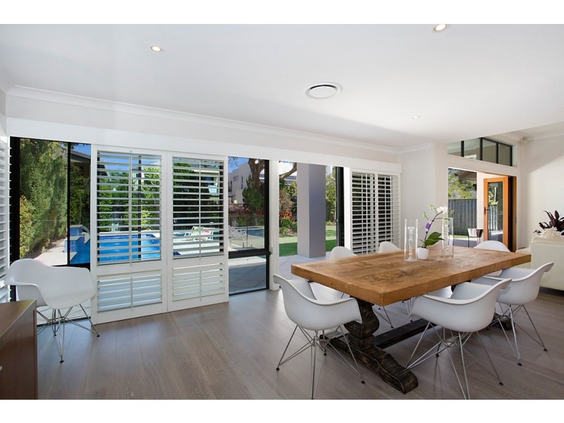 12 Yacht Street, Southport QLD 4215