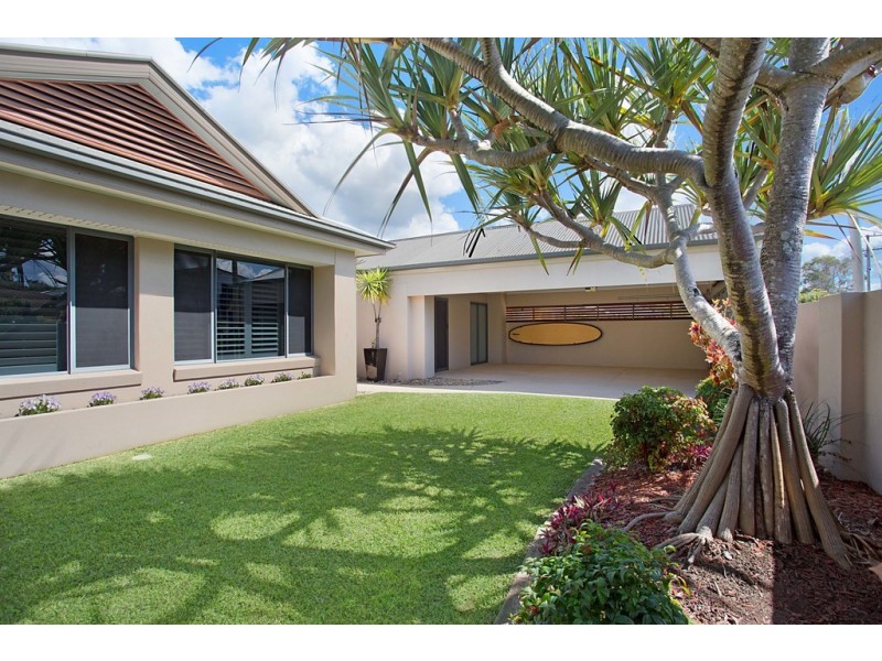 12 Yacht Street, Southport QLD 4215