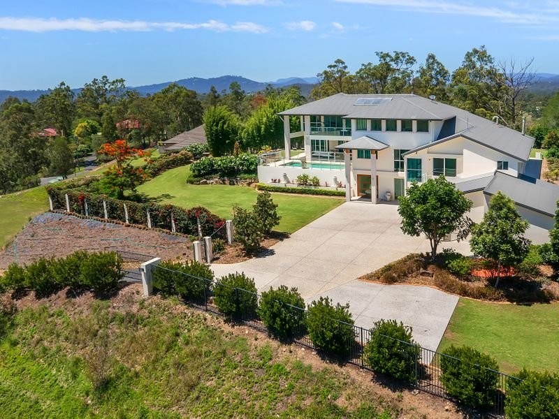 219 Crane Crescent, Nerang QLD 4211