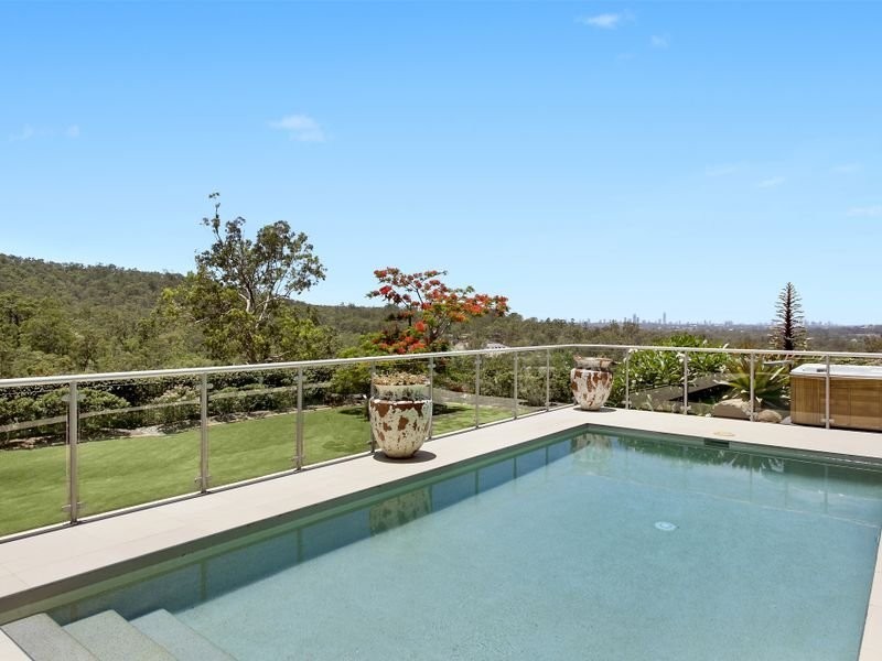 219 Crane Crescent, Nerang QLD 4211