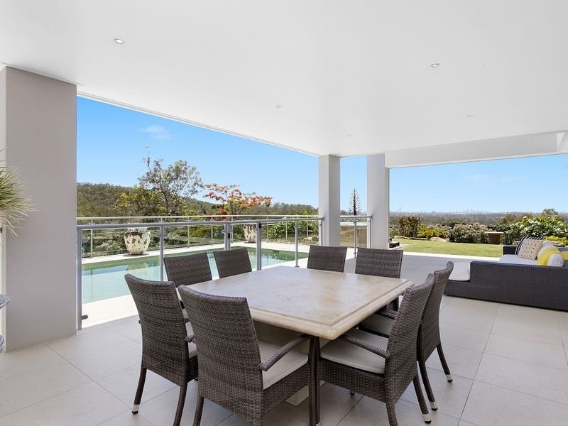 219 Crane Crescent, Nerang QLD 4211