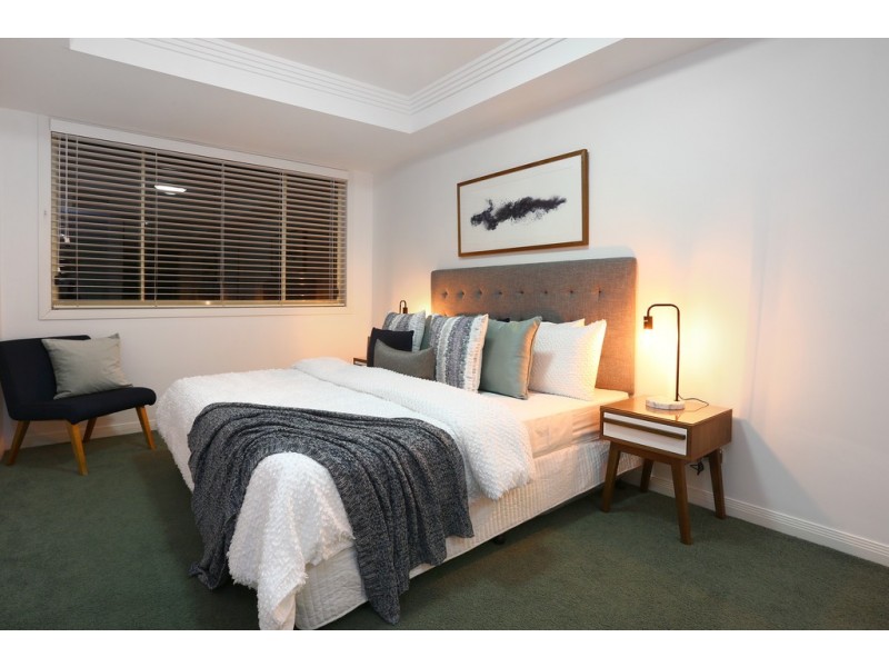 1/310 ‘Imperial Marine’ Marine Parade, Labrador QLD 4215