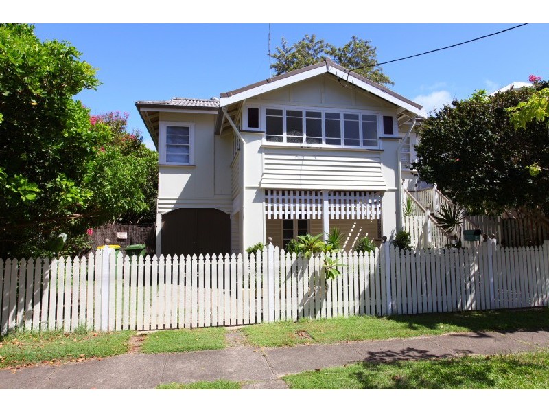 52 Bauer Street, Southport QLD 4215