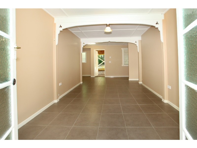 52 Bauer Street, Southport QLD 4215