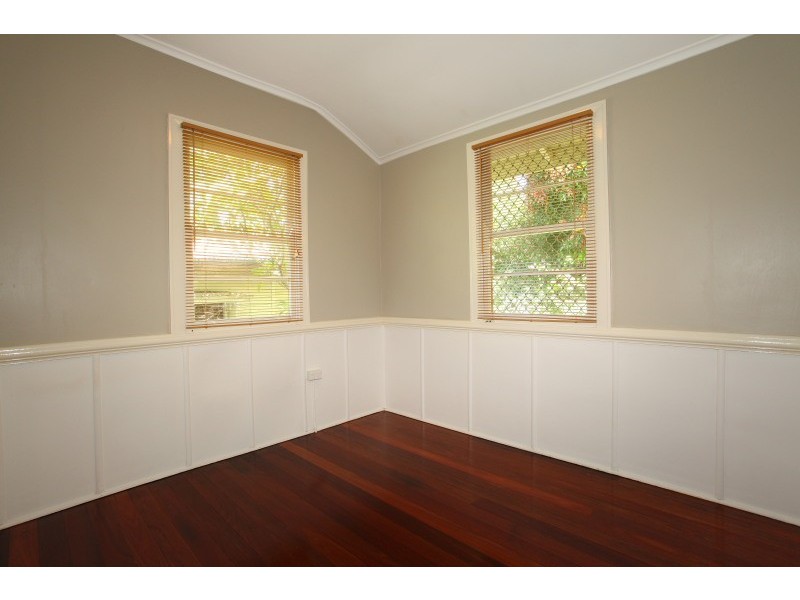 52 Bauer Street, Southport QLD 4215