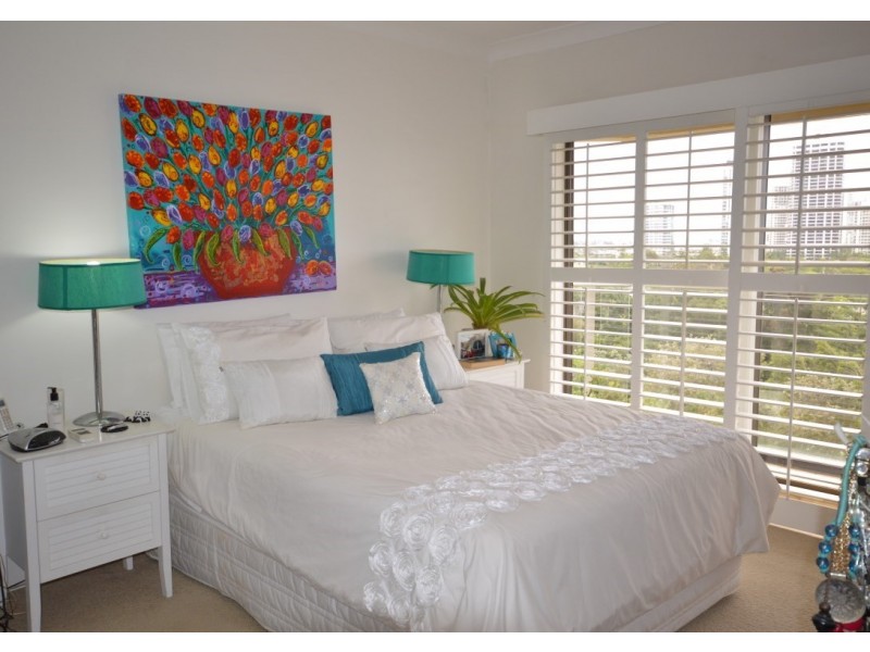 45/2 ‘Atlantis East’ Admiralty Drive, Paradise Waters QLD 4217