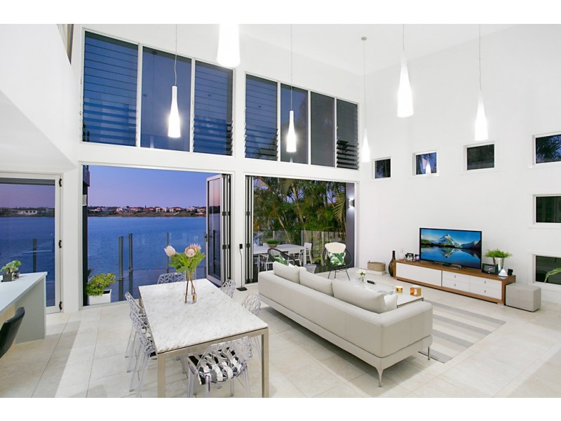 140 Sir Bruce Small Boulevard, Benowa Waters QLD 4217