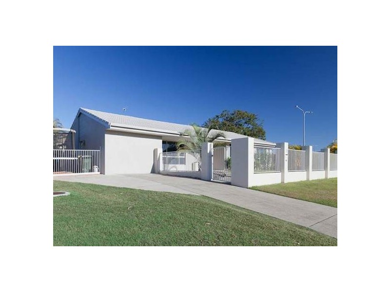 1 Intrepid Drive, Mermaid Waters QLD 4218