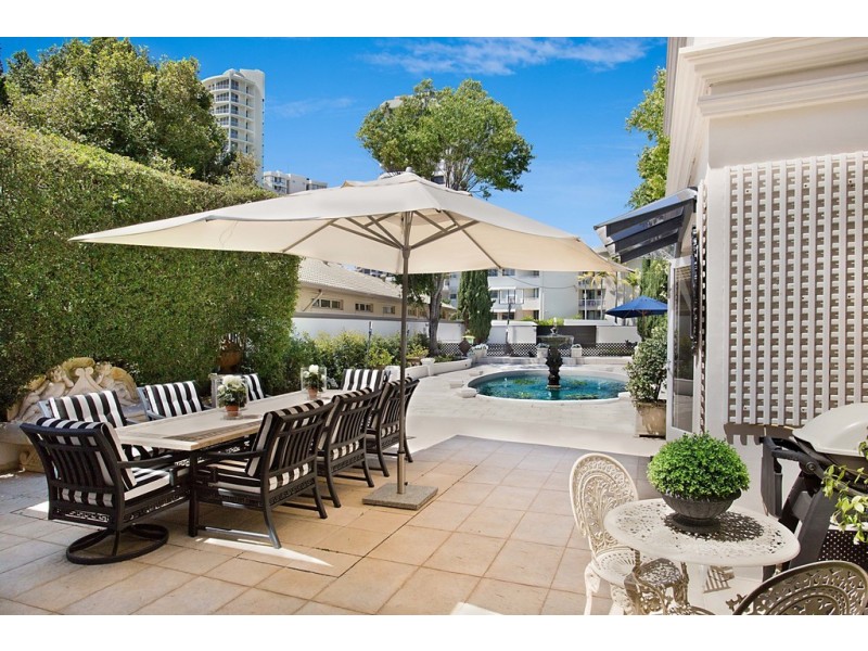 55-57 Rankin Parade, Main Beach QLD 4217