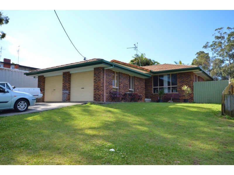 41 Brolga Avenue, Southport QLD 4215