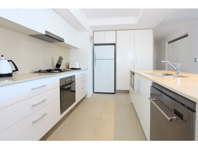 56/53 Darrambal Street, Chevron Island QLD 4217