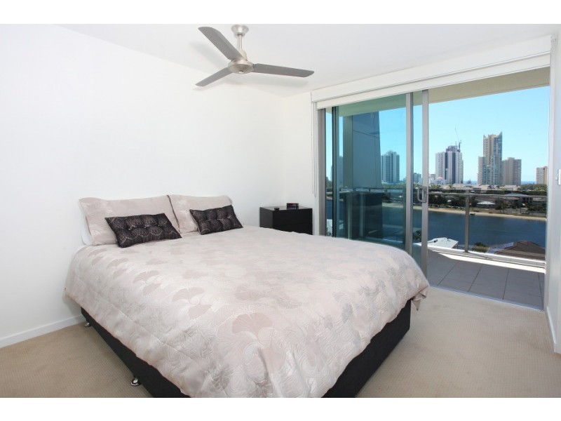 56/53 Darrambal Street, Chevron Island QLD 4217