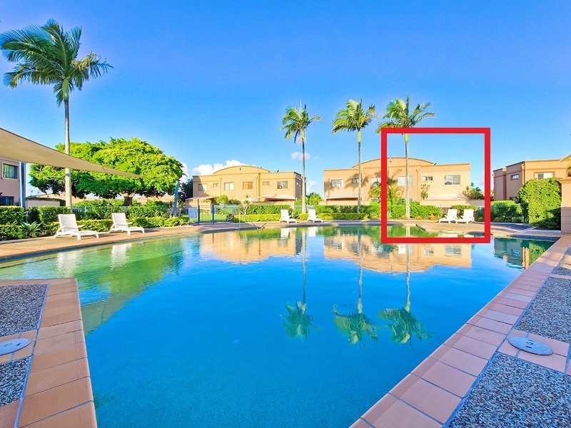 5/117 ‘Lake Hills’ Palm Medows Drive, Carrara QLD 4211