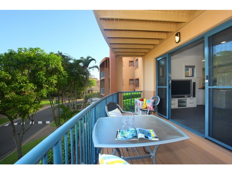 5/117 ‘Lake Hills’ Palm Medows Drive, Carrara QLD 4211