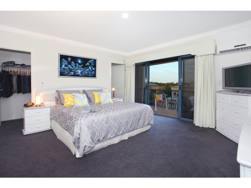 5/117 ‘Lake Hills’ Palm Medows Drive, Carrara QLD 4211