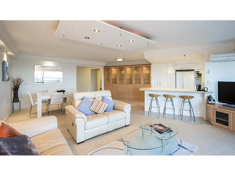 73/45 ‘Gemini Court’ Hayle Street, Burleigh Heads QLD 4220