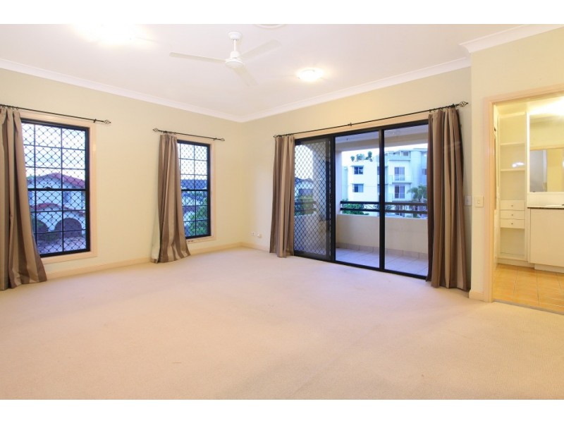 1/51 Sunset Boulevard, Surfers Paradise QLD 4217
