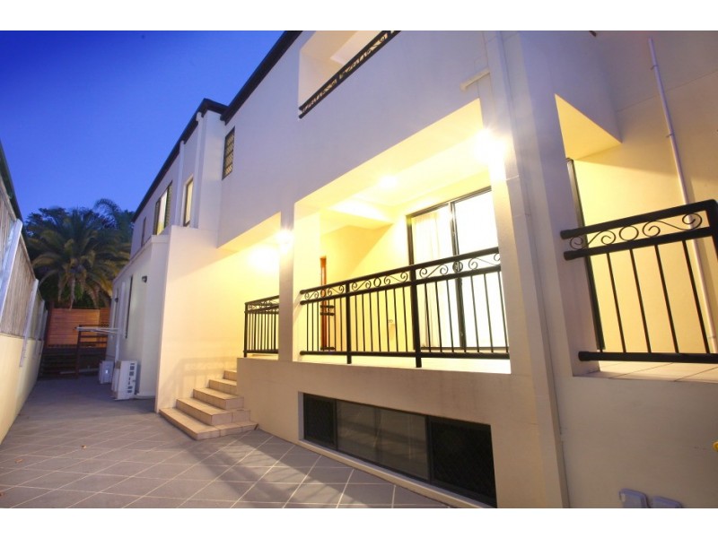 1/51 Sunset Boulevard, Surfers Paradise QLD 4217