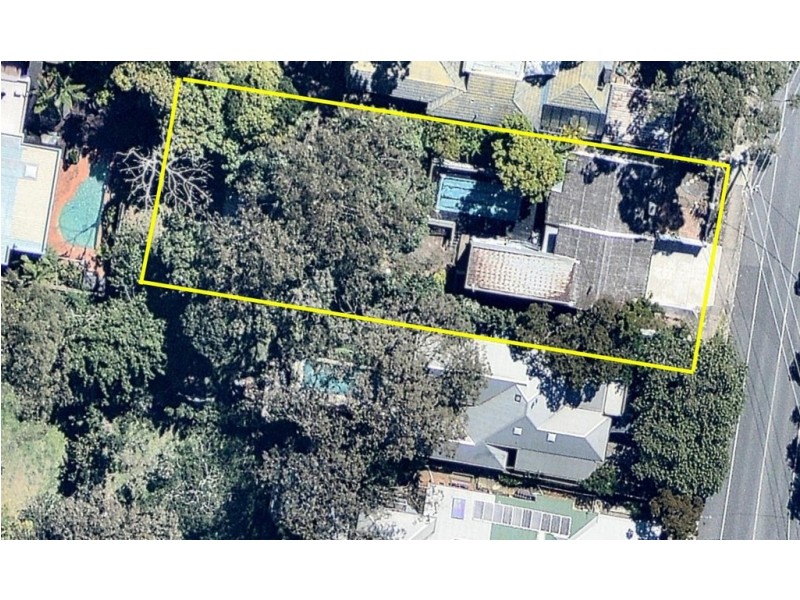 8 Radford Street, Southport QLD 4215