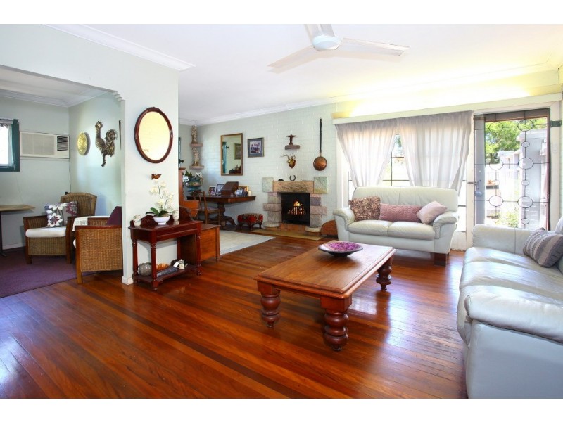 8 Radford Street, Southport QLD 4215