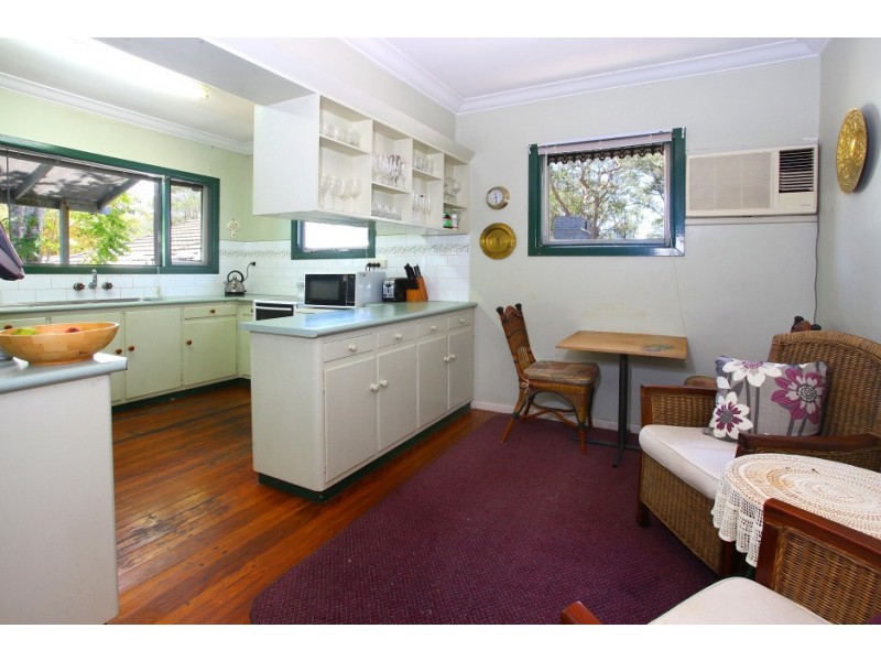 8 Radford Street, Southport QLD 4215