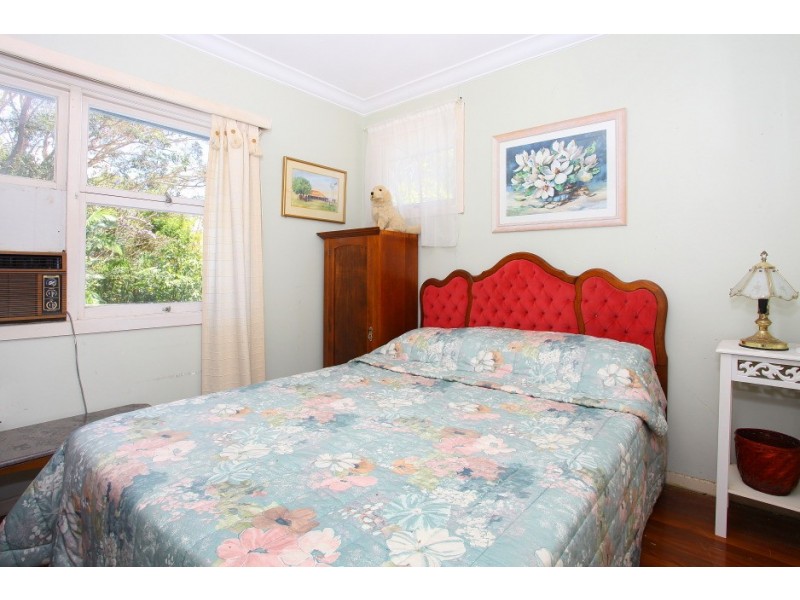 8 Radford Street, Southport QLD 4215