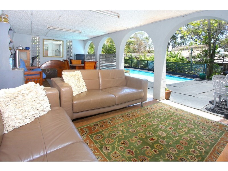 8 Radford Street, Southport QLD 4215