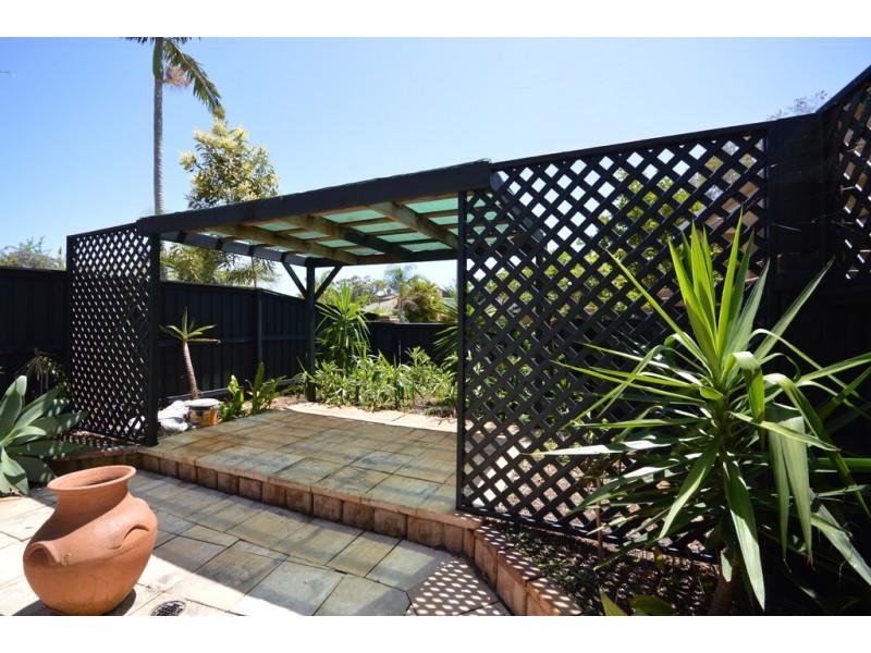 76 Wild Duck Drive, Mermaid Waters QLD 4218