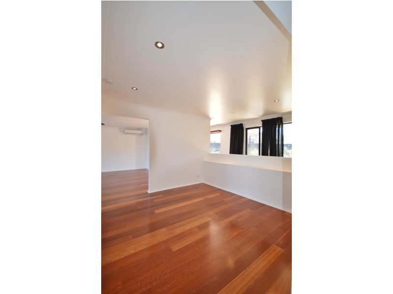 76 Wild Duck Drive, Mermaid Waters QLD 4218