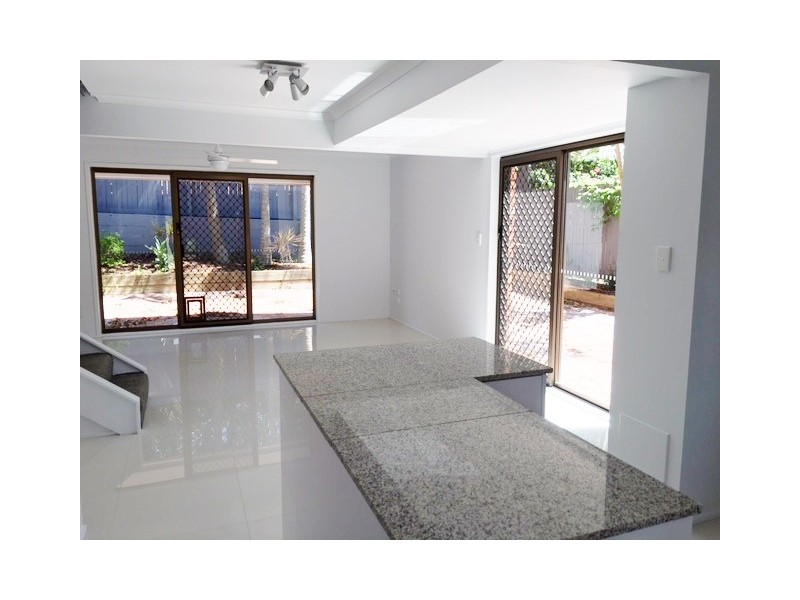 4/57 Benowa Road, Southport QLD 4215