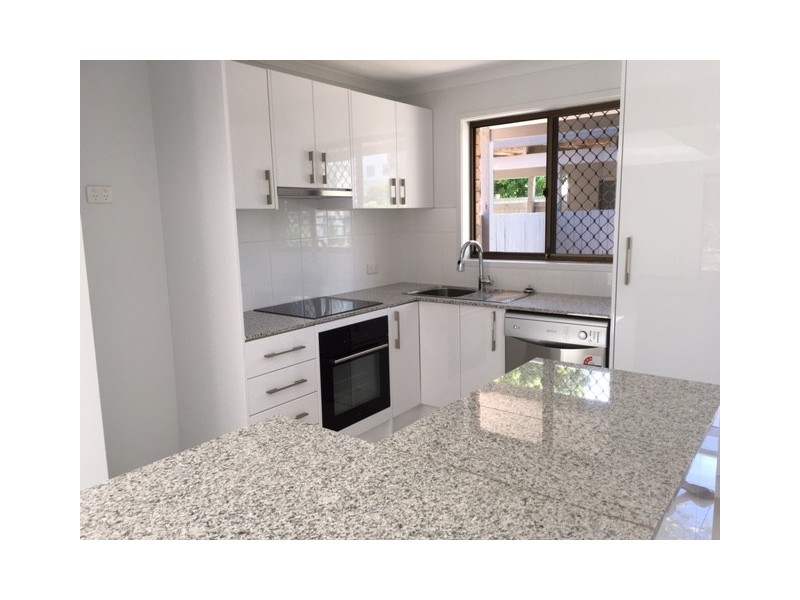 4/57 Benowa Road, Southport QLD 4215