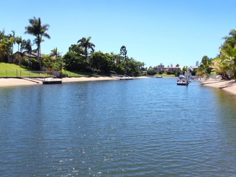 48 Charolais Crescent, Benowa Waters QLD 4217