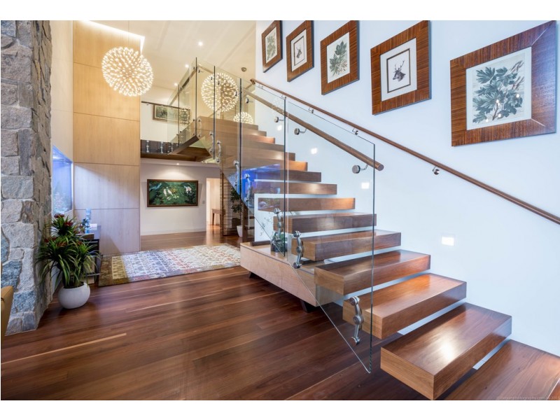 105 Wongawallan Road, Tamborine Mountain QLD 4272