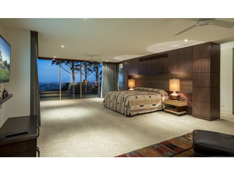 105 Wongawallan Road, Tamborine Mountain QLD 4272