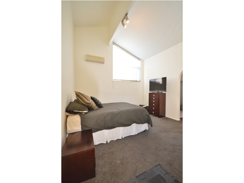 9 Claymore Crescent, Sorrento QLD 4217