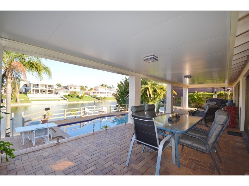 9 Claymore Crescent, Sorrento QLD 4217