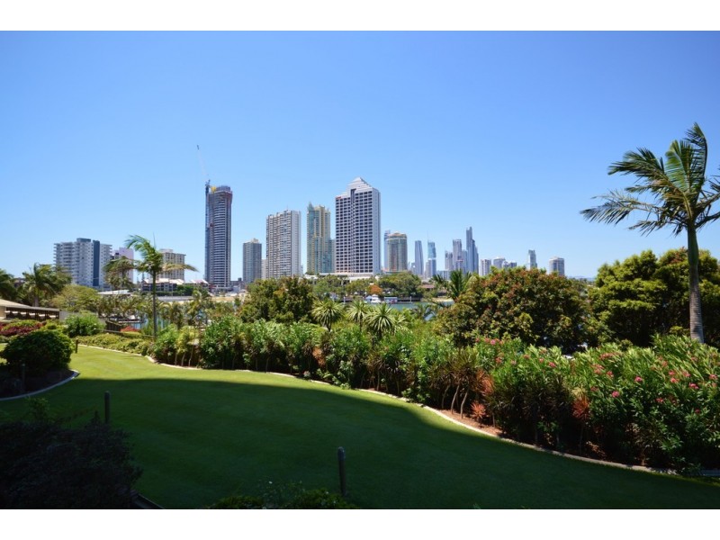 7/2 Admirality Drive, Surfers Paradise QLD 4217