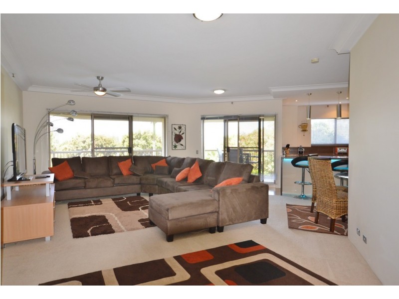 7/2 Admirality Drive, Surfers Paradise QLD 4217