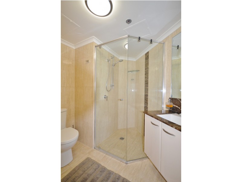 7/2 Admirality Drive, Surfers Paradise QLD 4217