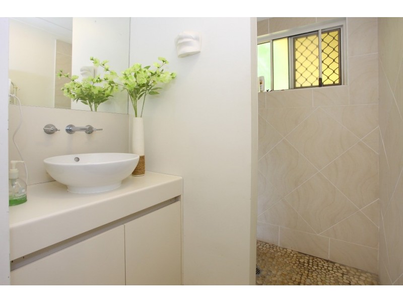 1/12 Wildwood Court, Surfers Paradise QLD 4217