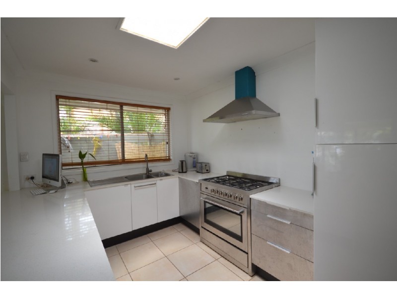 11 The Lido, Isle Of Capri QLD 4217