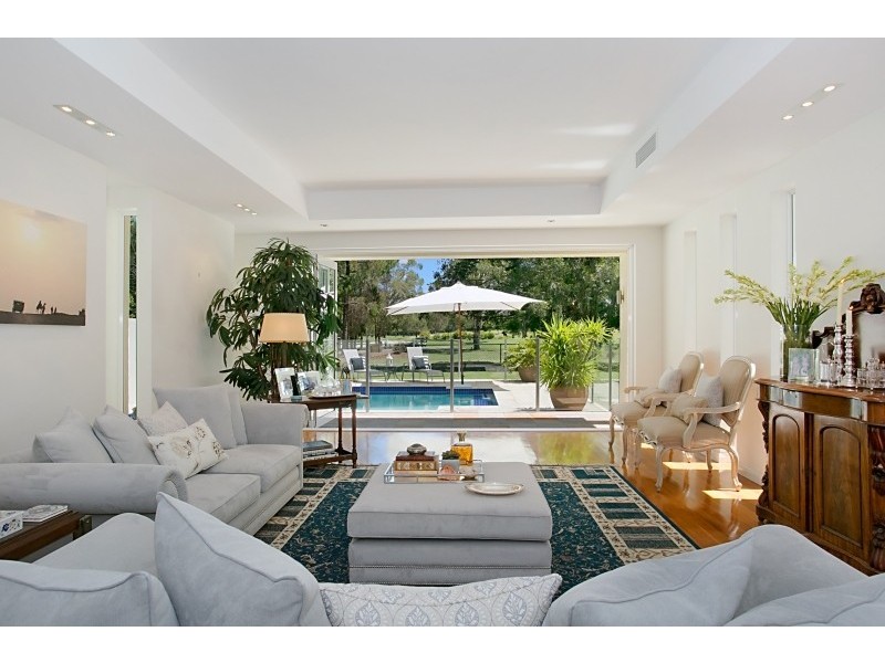 82/40 Cotlew Street East, Southport QLD 4215