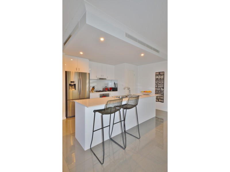 1/19 Charlton Street, Southport QLD 4215