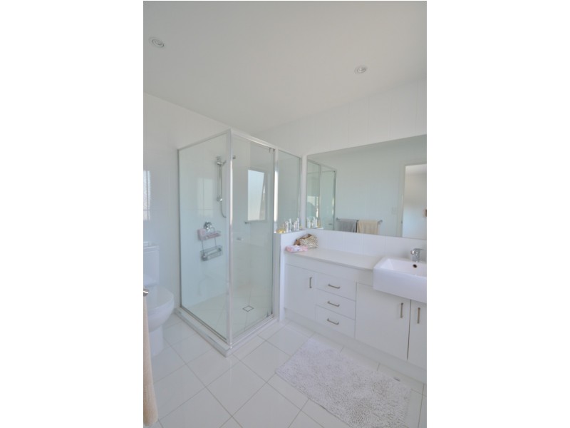 1/19 Charlton Street, Southport QLD 4215