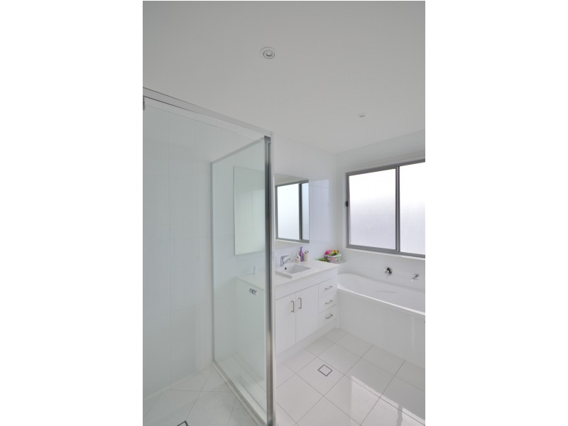 1/19 Charlton Street, Southport QLD 4215