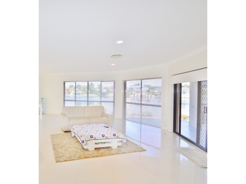 54/40 Cotlew Street, Surfers Paradise QLD 4217
