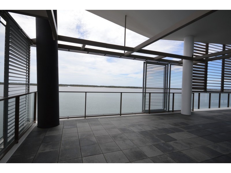26901/2 Ephraim Island, Paradise Point QLD 4216