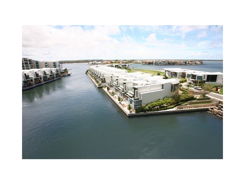 7603/2 Ephraim Island, Paradise Point QLD 4216